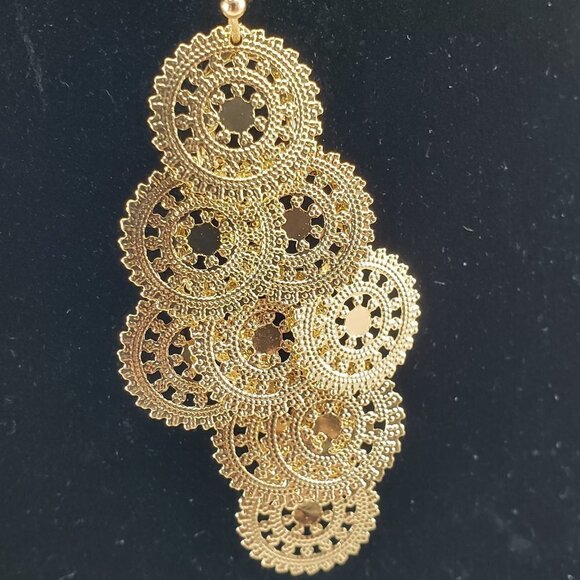 Women's Polished Gold-tone Filigree Round Disc Chandelier Drop Dangle Earrings - Picture 4 of 6